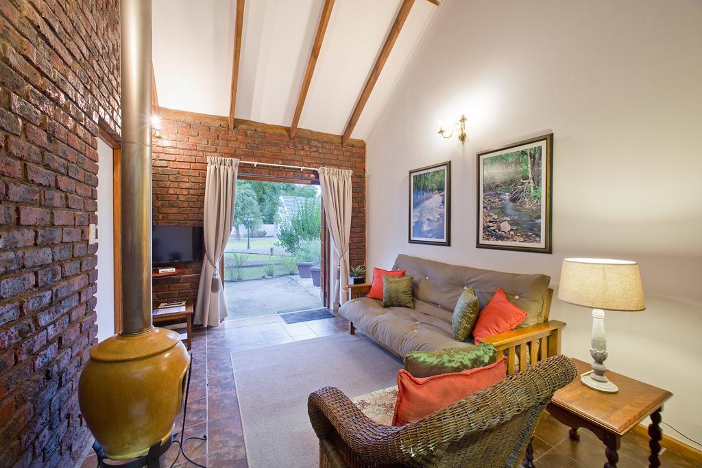 Swallows Nest Country Cottages Stormsrivier Ruang foto