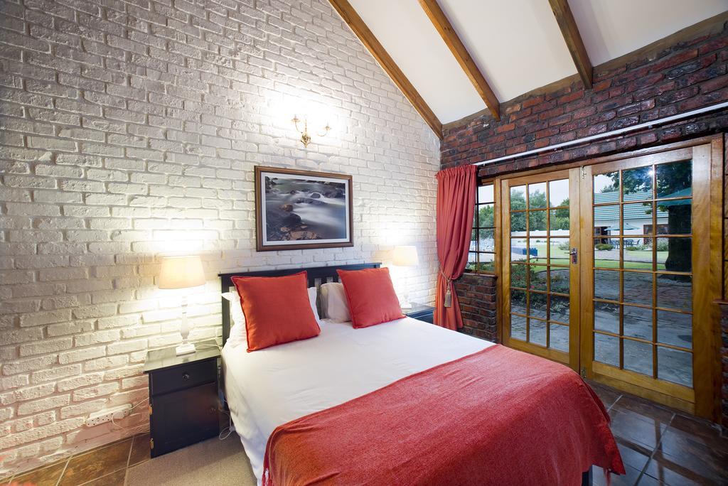 Swallows Nest Country Cottages Stormsrivier Ruang foto