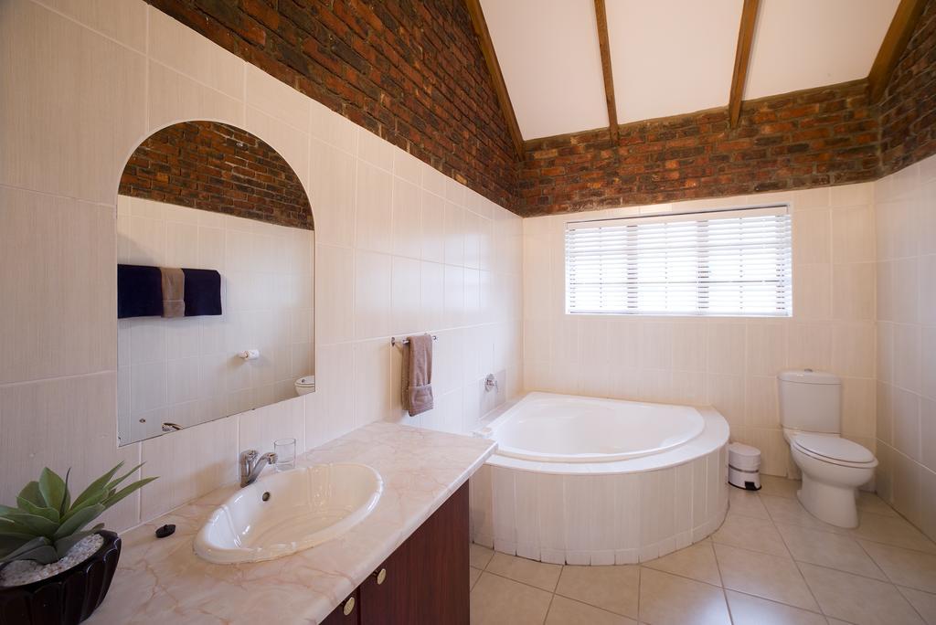 Swallows Nest Country Cottages Stormsrivier Ruang foto