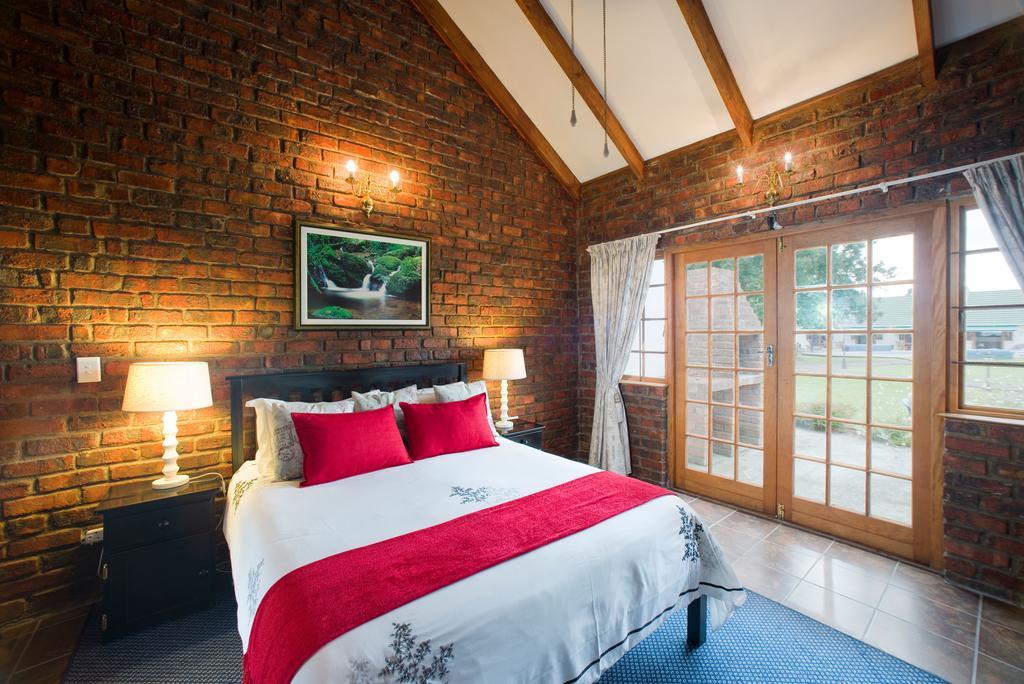Swallows Nest Country Cottages Stormsrivier Bagian luar foto